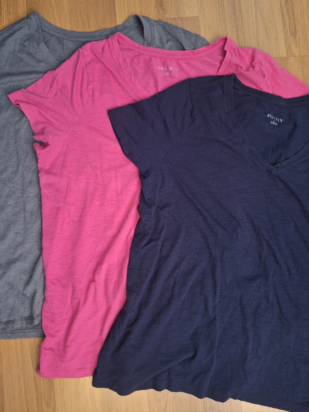 Women's V Neck T-shirt Bundle
